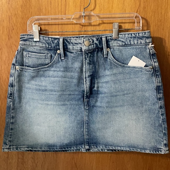 ⭐️SALE⭐️ Good American Denim Mini Skirt - Picture 7 of 10